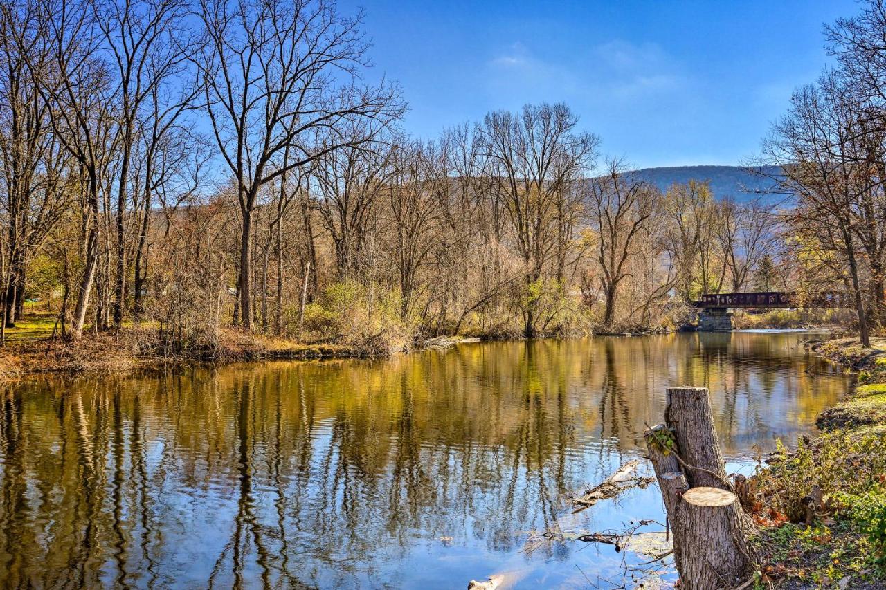 Charming Beacon Apt With Fire Pit Near Hiking! エクステリア 写真